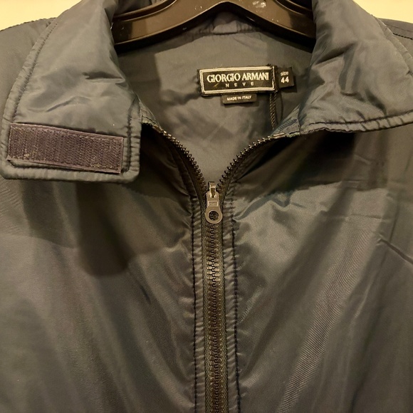 Giorgio Armani size 44 navy outdoor jacket - Picture 3 of 8